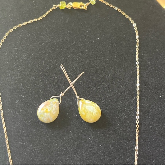 Handmade Necklace And Earring Set - Green & Yellow Glass - Gold Filled Chain - Picture 5 of 13